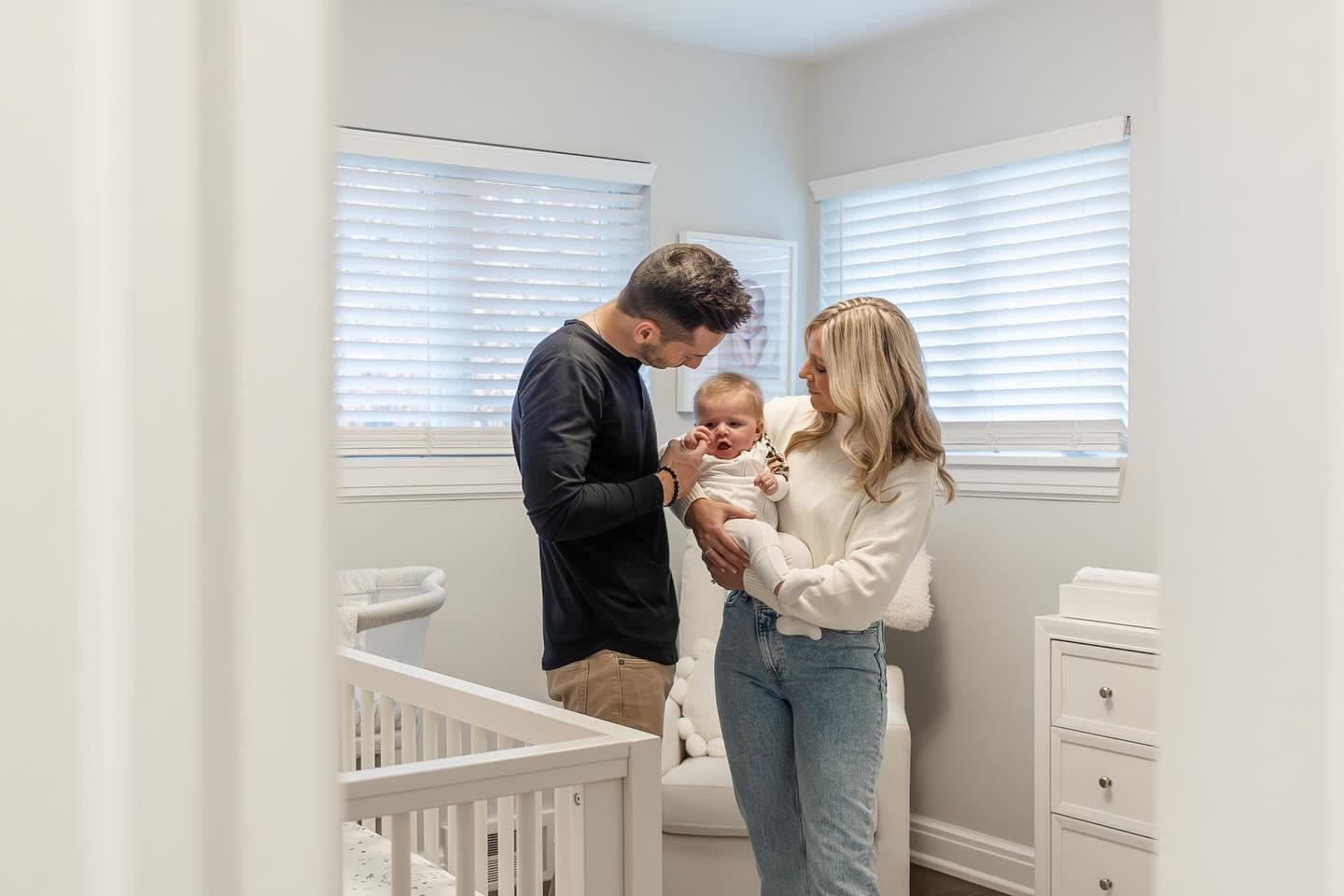 Embracing the Coziness: In-Home Photography Sessions in Winter